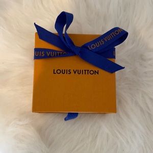 Louis Vuitton box